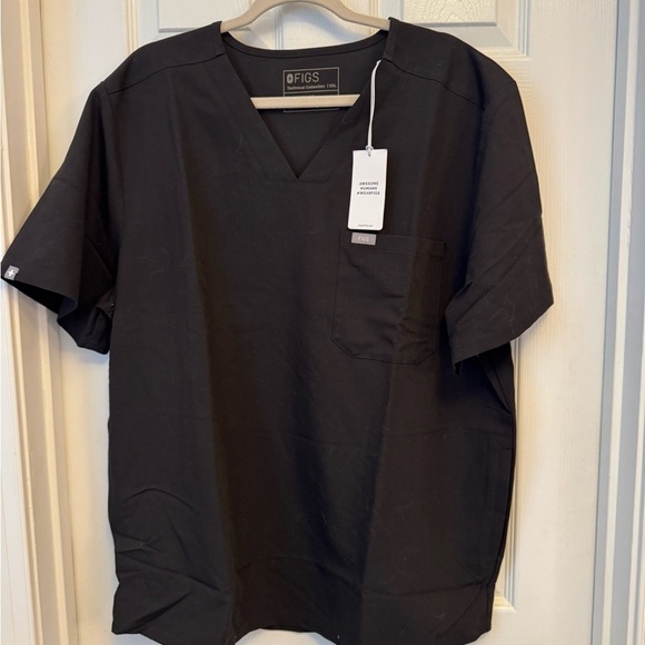 NWT Figs Chisec Three-Pocket Scrub Men’s Top. SIZE XXL - Picture 2 of 11